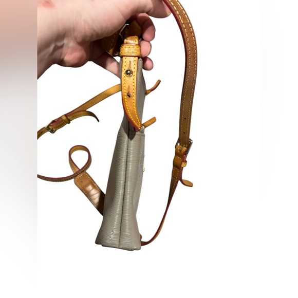 Dooney & Bourke crossbody bag | Dooney & Bourke crossbody purse - Picture 11 of 13